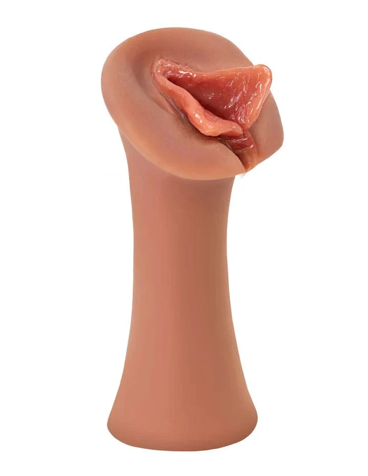 Extreme Wet Pussies Luscious Lips Self-Lubricating Stroker from Pipedream