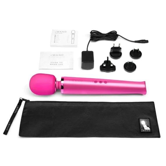Le Wand Rechargeable Vibrating Wand Massager Set