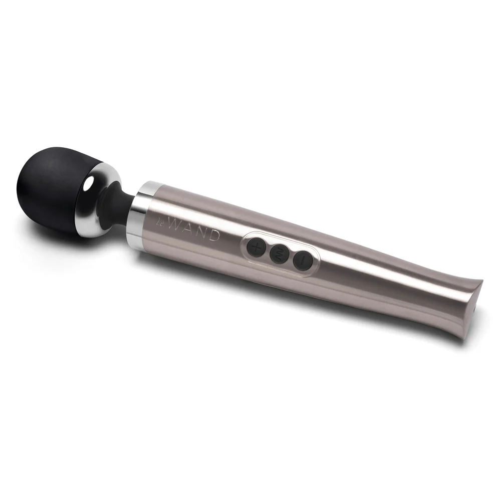 Le Wand Die Cast Rechargeable Vibrating Wand Massager