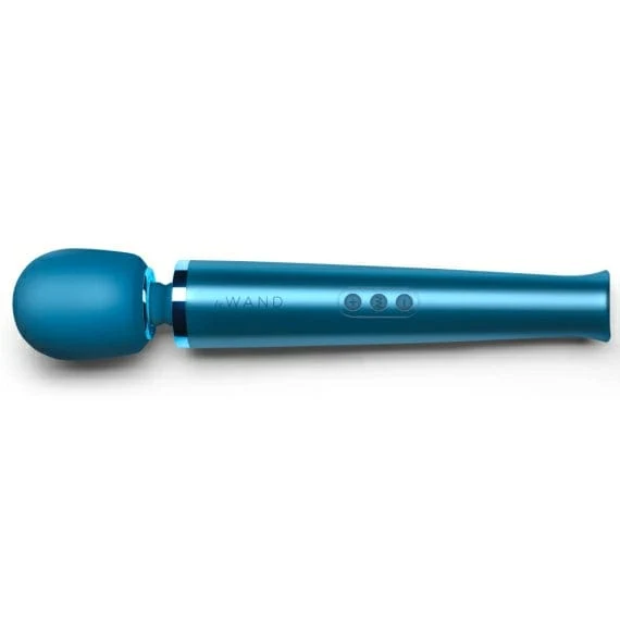 Le Wand Rechargeable Vibrating Wand Massager Set