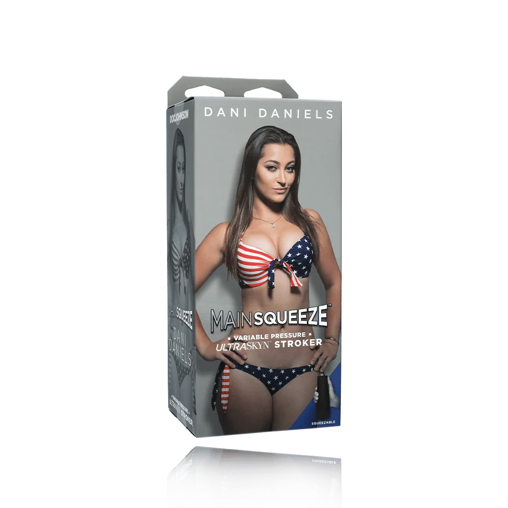 Main Squeeze Dani Daniels 硬壳自慰杯