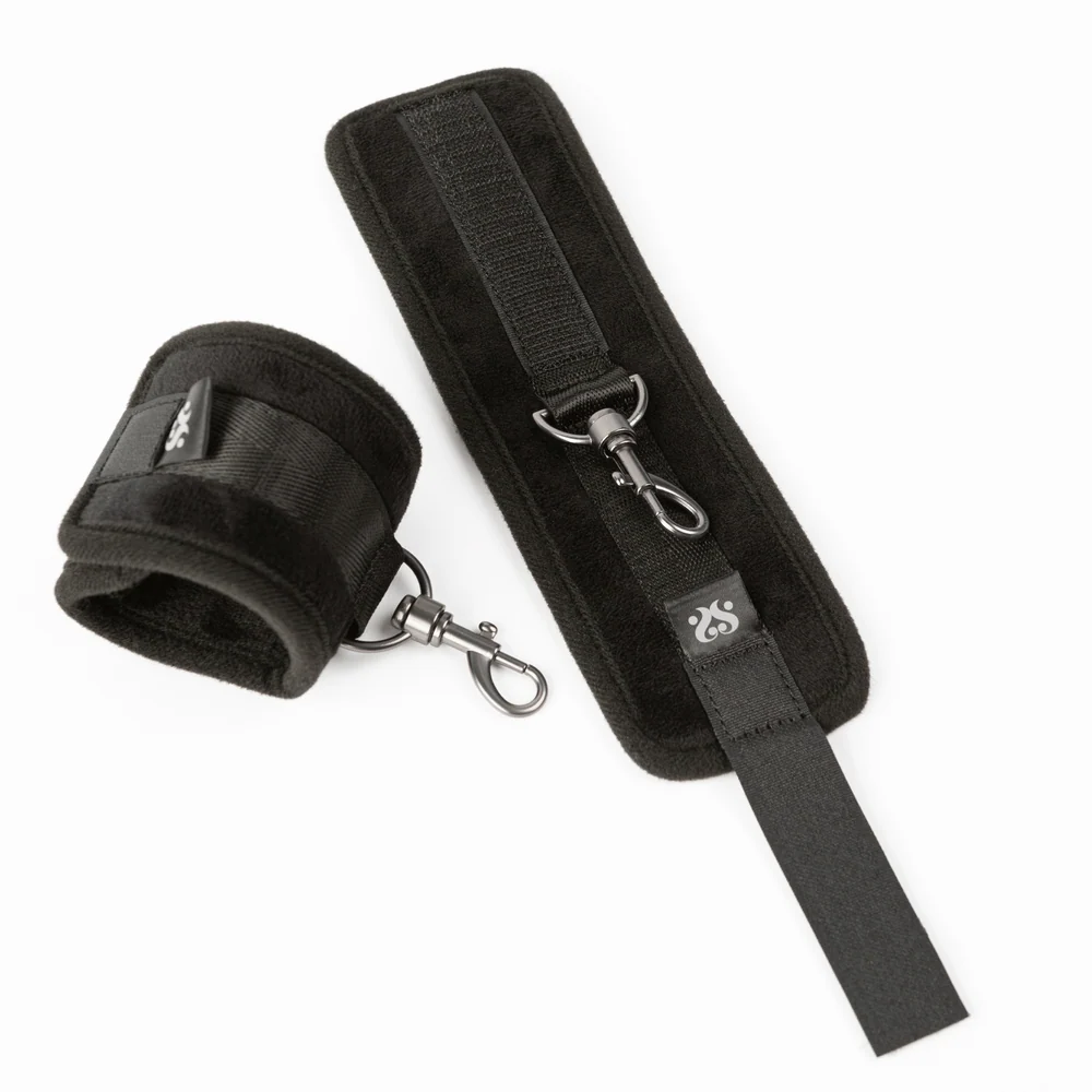 Sei Mio Sensually Secured Padded Wrist Restraints